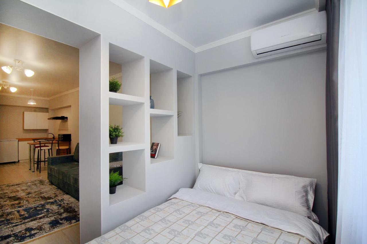Cozy Studio In The Best Area! 5 Алма Ата Екстериор снимка