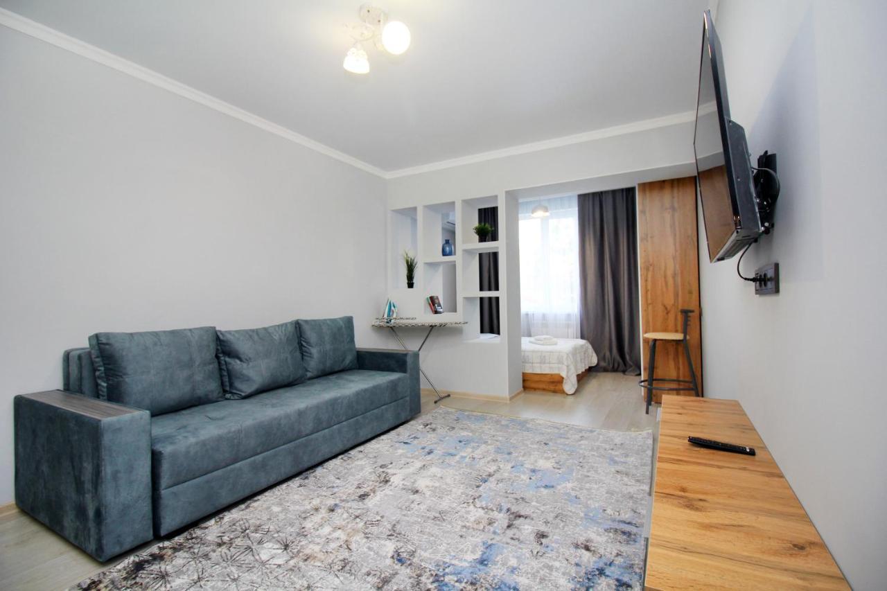 Cozy Studio In The Best Area! 5 Алма Ата Екстериор снимка